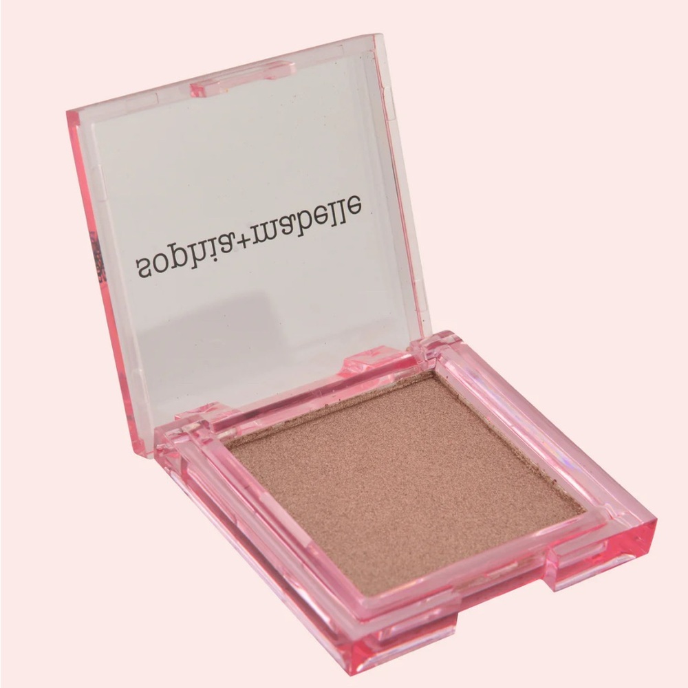 Subtle Shimmer Eyeshadow by - Tan
